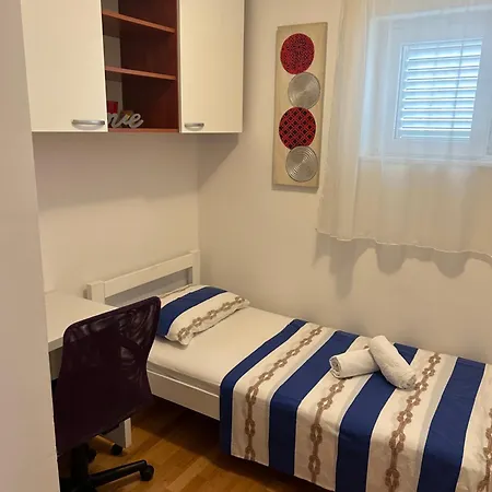 Bella * Σπλιτ
